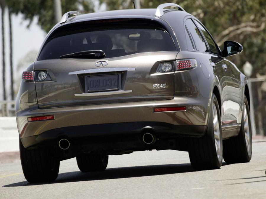  Infiniti FX45 2006 года  (фото 19 из 99)